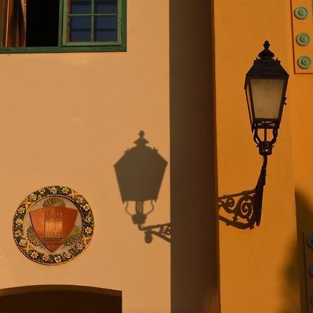 Zsolnay Negyed Vendeghaza Aparthotel Pecs Exterior photo