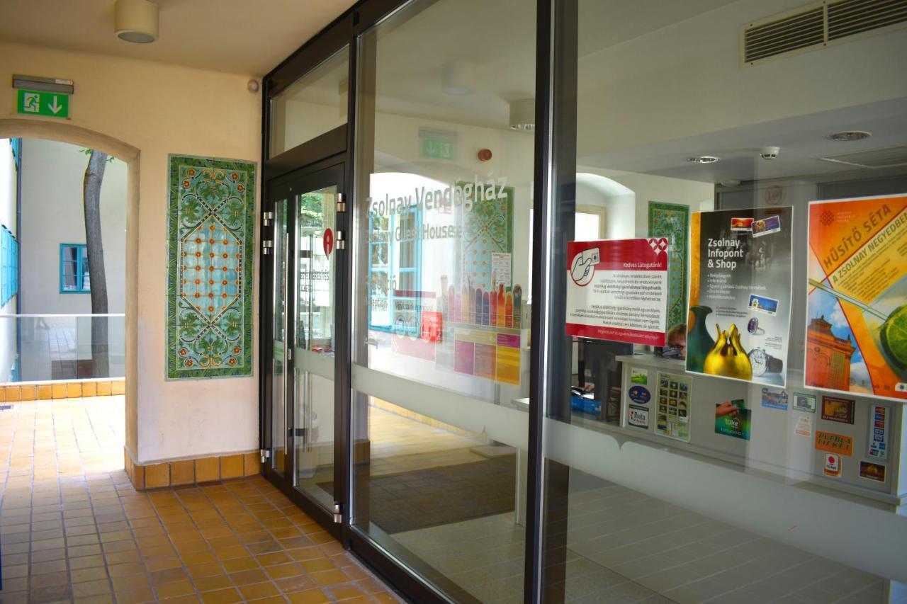 Zsolnay Negyed Vendeghaza Aparthotel Pecs Exterior photo
